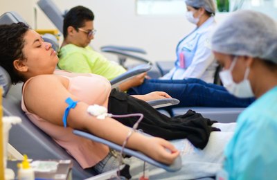 Deseja doar sangue aos sábados? Veja onde estão os postos do Hemoal na capital e no interior