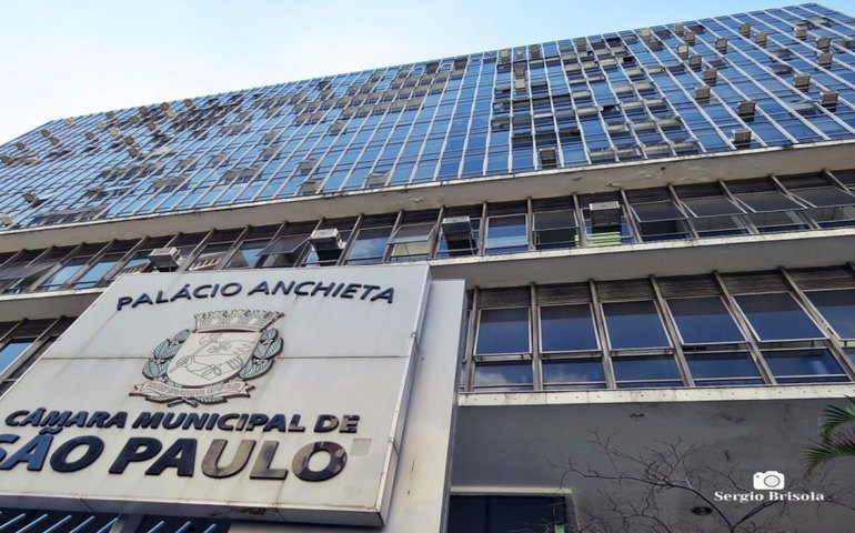 Câmara de SP tem &#8216;guerra ideológica&#8217;