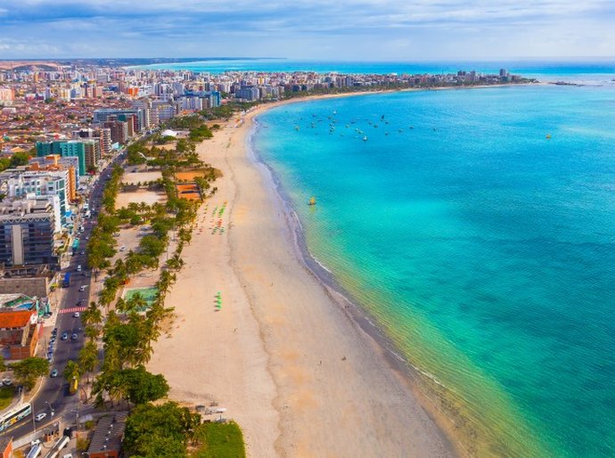 Turistas vão prestigiar passagem da tocha olímpica em Maceió