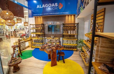 Alagoas Maior comercializa mais de R$ 50 mil em produtos locais em shopping de Maceió