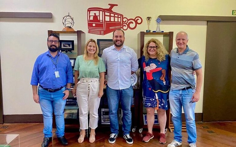 Prefeituras de Penedo e de Santos-SP afinam parceria sobre Rede Cidades Criativas