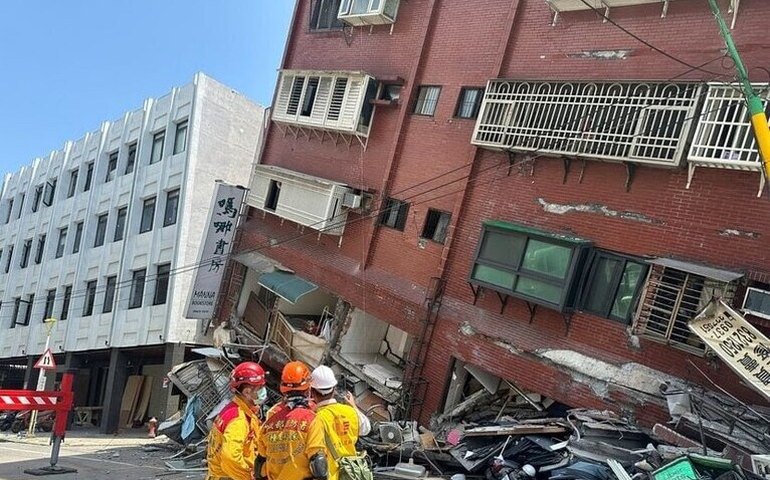 Taiwan: equipes de resgate procuram sobreviventes após terremoto