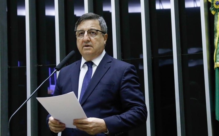 ‘Tem de ter vale-Uber; é como vale-táxi’, diz relator da ‘PEC Kamikaze’