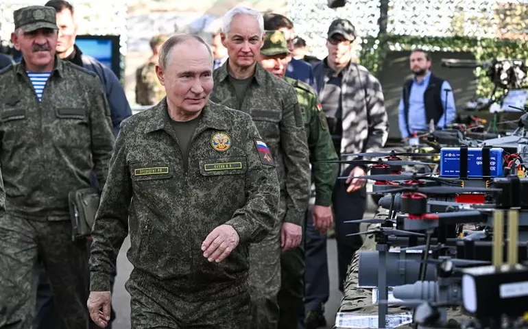 UE mira gás russo em 19º pacote de sanções