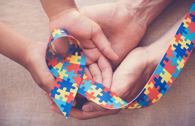 ALE aprova projeto que institui o Selo Empresa Amiga da Pessoa Autista