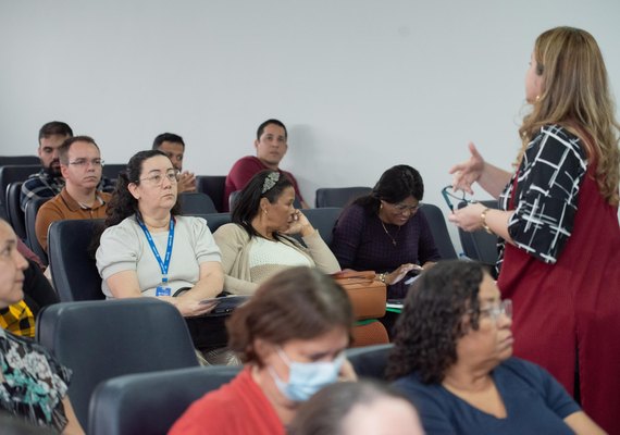 Seduc oferta 4ª edição de formação em gestão escolar para professores da Rede Estadual