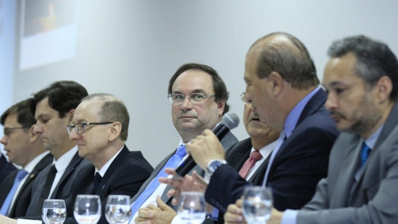 Crise financeira faz com que marketing esportivo ganhe força no futebol