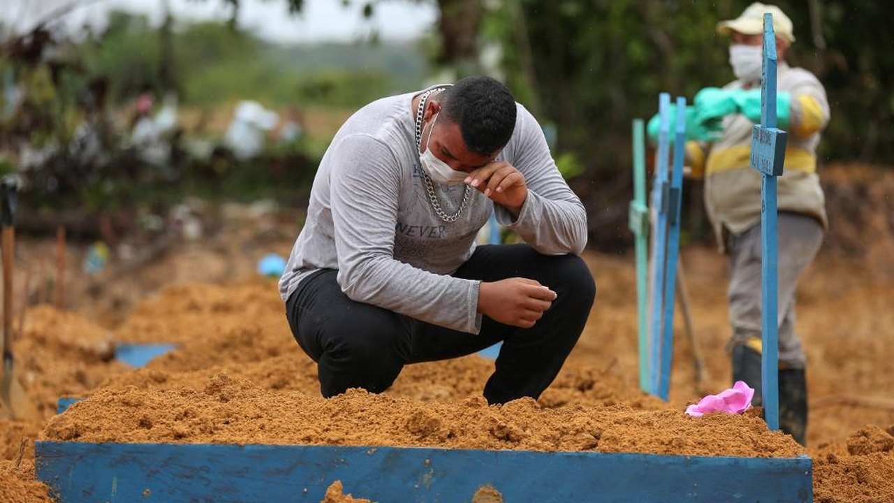 Com 4.552 registros a mais, total de mortes em casa aumenta 14,6% no Brasil