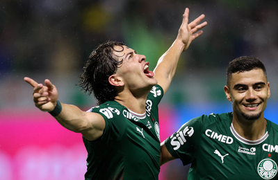 Palmeiras atropela o Corinthians em casa e agrava crise do rival