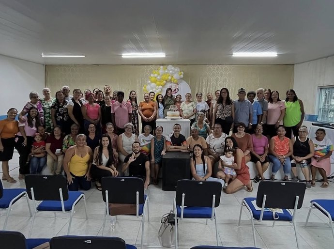 Prefeita Marcela Gomes participa das comemorações pelo Dia do Idoso, em Novo Lino