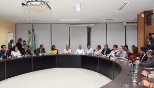 REUNIÃO CORONA ARACAJU SERGIPE / Foto: Ana Lícia Menezes/PMA