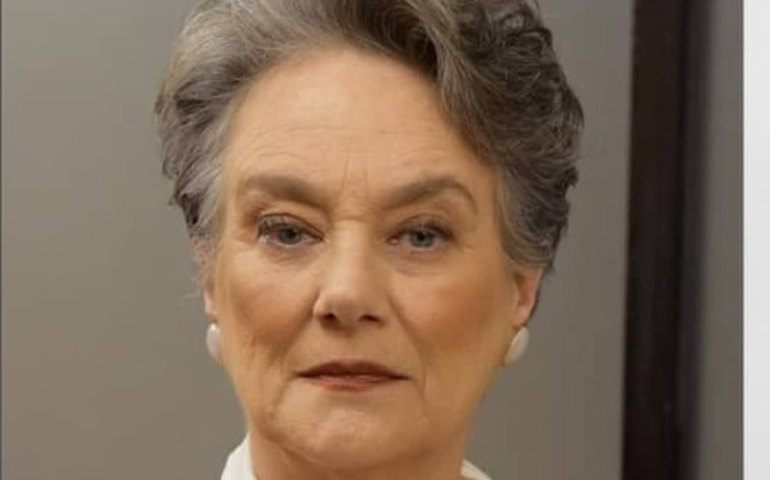 'Faltam bons personagens para a nossa faixa etária', diz atriz Selma Egrei sobre etarismo