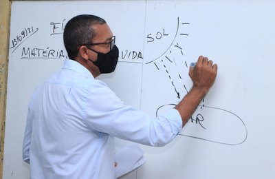 Seduc anuncia prorrogação do prazo para provas de títulos do concurso da educação