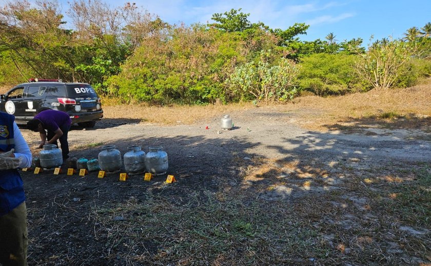 Peritos do Instituto de Criminalística realizam últimas coletas de gases para investigação de explosão em Maceió