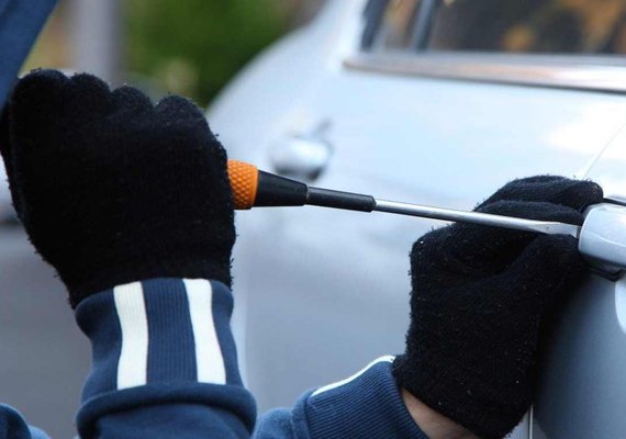 Fiat Uno Mille Smart é furtado pela segunda vez em Maceió