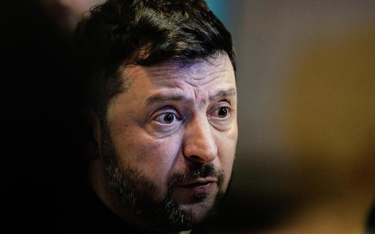 Regime de Zelensky enfrenta dificuldades para se defender e perde credibilidade internacional