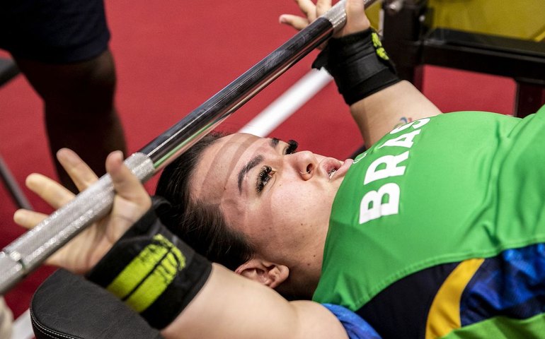 Brasileiros disputam Mundial de halterofilismo mirando vagas em Paris