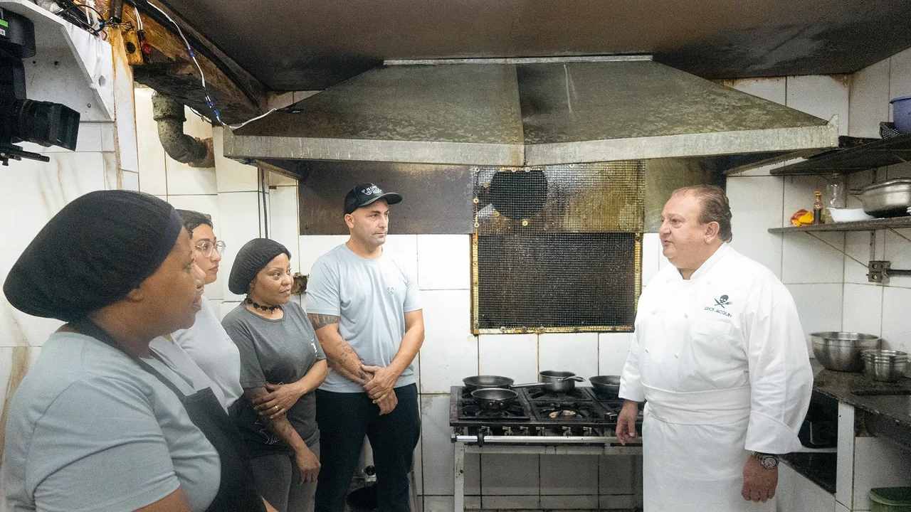 “Pesadelo na Cozinha”: Erick Jacquin desembarca em MG e se depara com instalações que provocam choques elétricos em funcionários