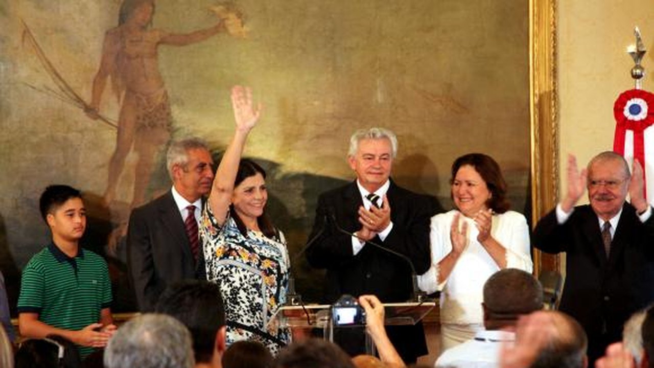 Roseana Sarney renuncia ao governo do Maranhão