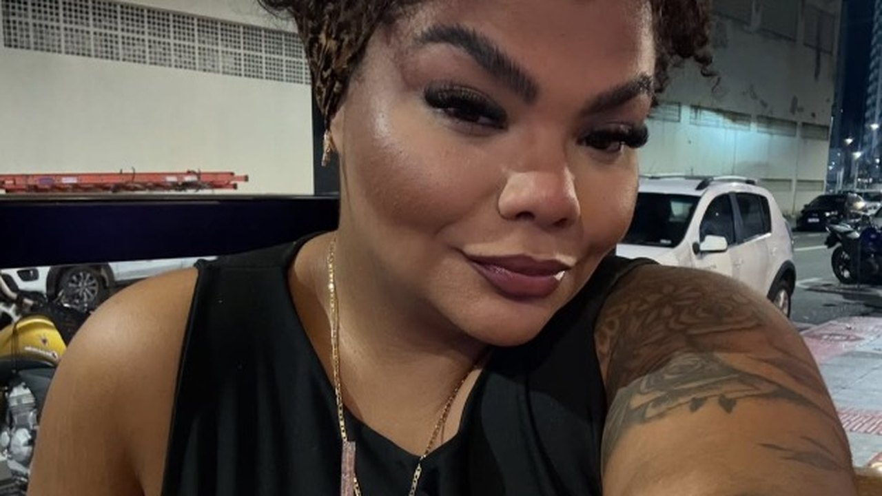 Irmã de Arlindinho manda carinho para Erika Januza e posta para críticos: 'Guarde sua pedra'
