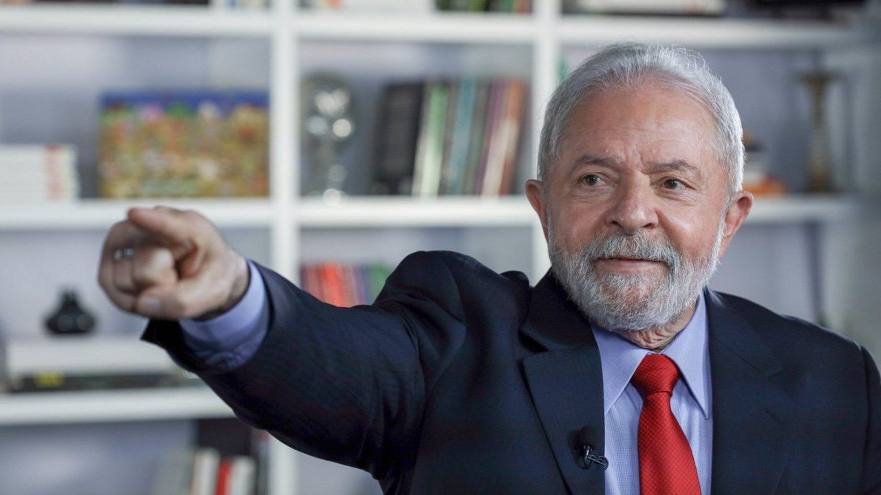 Lula parabeniza Argentina pela vitória da copa em mensagem no Twitter