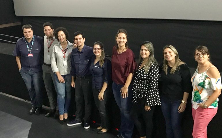 Sem NY e com agenda esvaziada, Ibovespa tem sexta-feira morna e instável