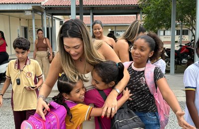 Pesquisa aponta que 92,6% dos moradores de São José da Laje aprovam gestão da prefeita Angela Vanessa