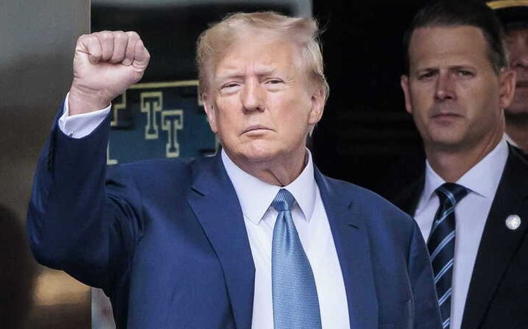 Bolsonaristas comemoram posse de Trump dançando música de Gusttavo Lima nos EUA