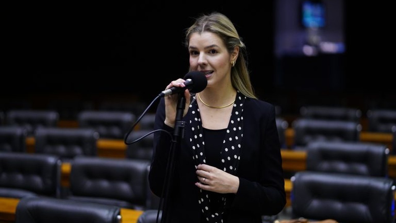Projeto cria ordem de gradação para penas aplicadas a notários e oficiais de registro