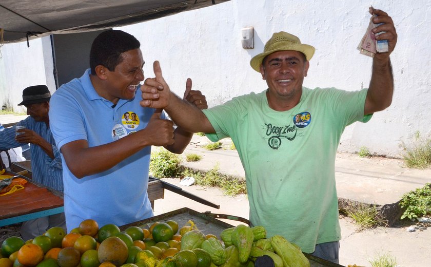 Júlio Cezar se compromete a levar centro de capacitação para o interior