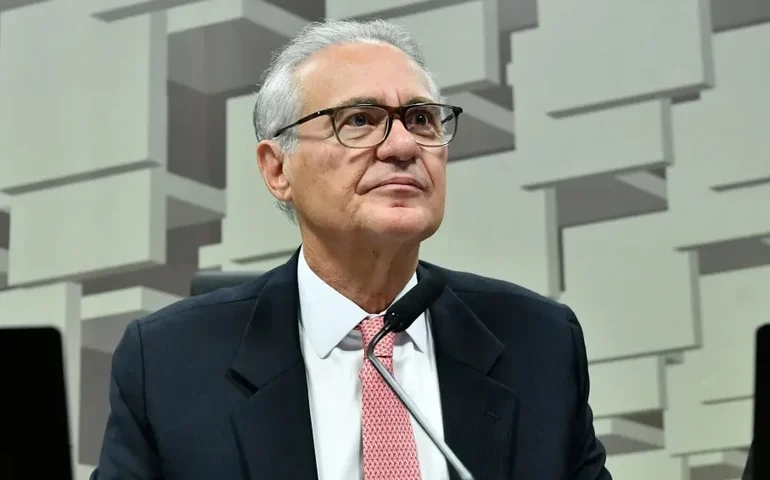 Parlamentares de Alagoas se rebelam contra Renan e acusam o senador de travar R$ 300 milhões em emendas