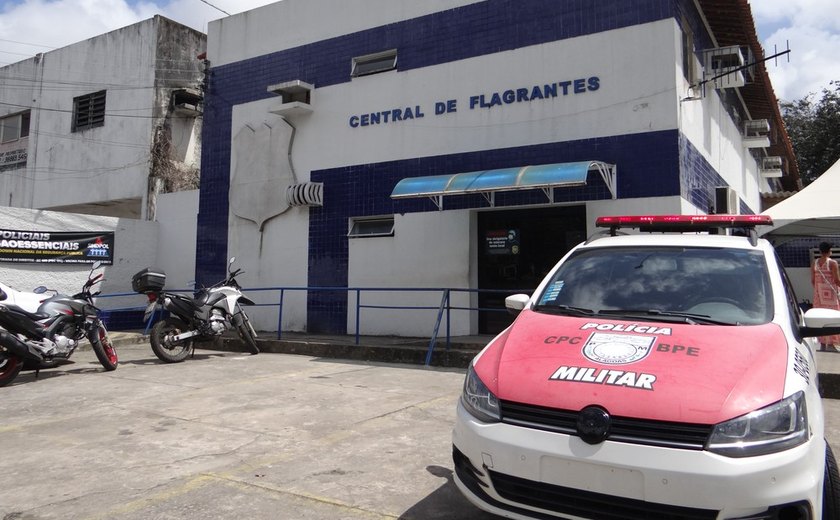 Feriado foi movimentado na Central de Flagrantes