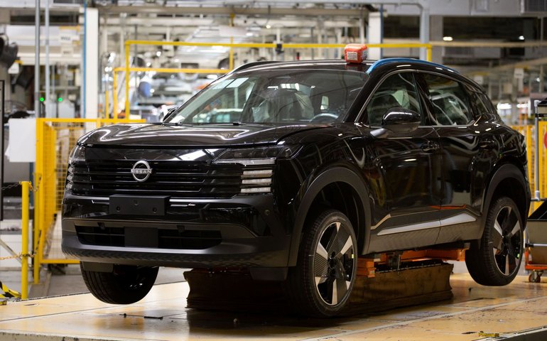 Nissan inicia produção da nova geração do Kicks com robôs, bilhões e contratações