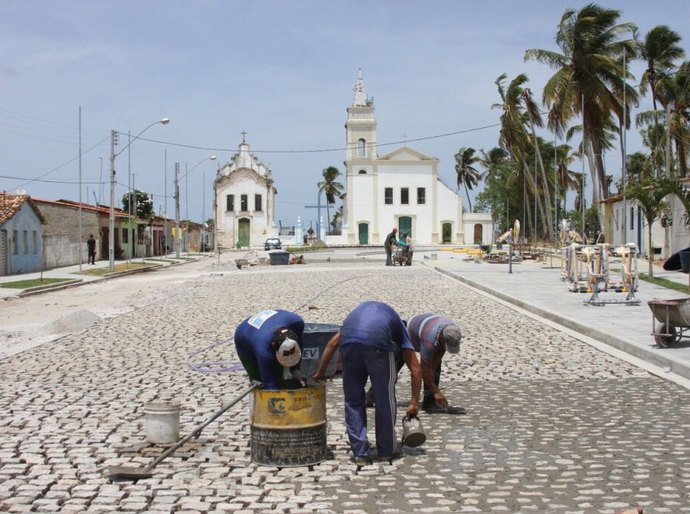 Marechal: prefeito Cacau visita obras de revitalização do Largo do Carmo