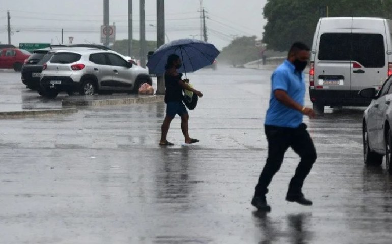 Previsão do tempo mostra temporais entre SC; PR e RS a partir desta segunda