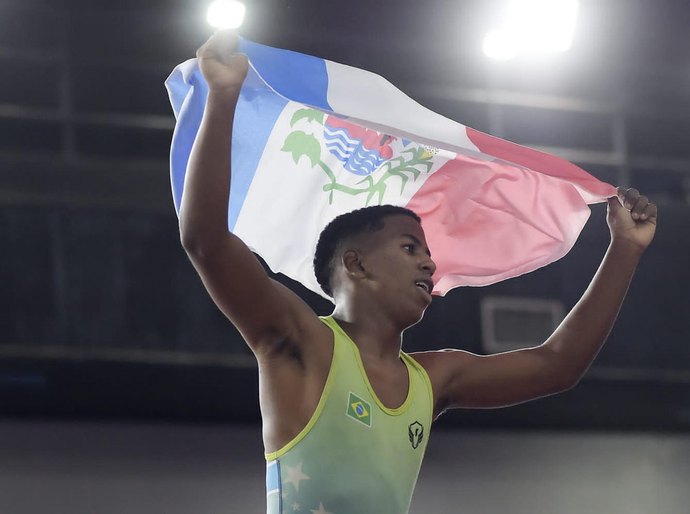 Estudante da rede conquista 1ª medalha de ouro do Wrestling alagoano nos Jogos da Juventude