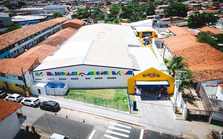 Novo Gigantinho bilíngue representa conquista para a comunidade da Levada: “A gente saí de casa tranquila”