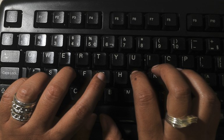 Polícia peruana resgata 40 menores vítimas de exploração sexual através de redes sociais