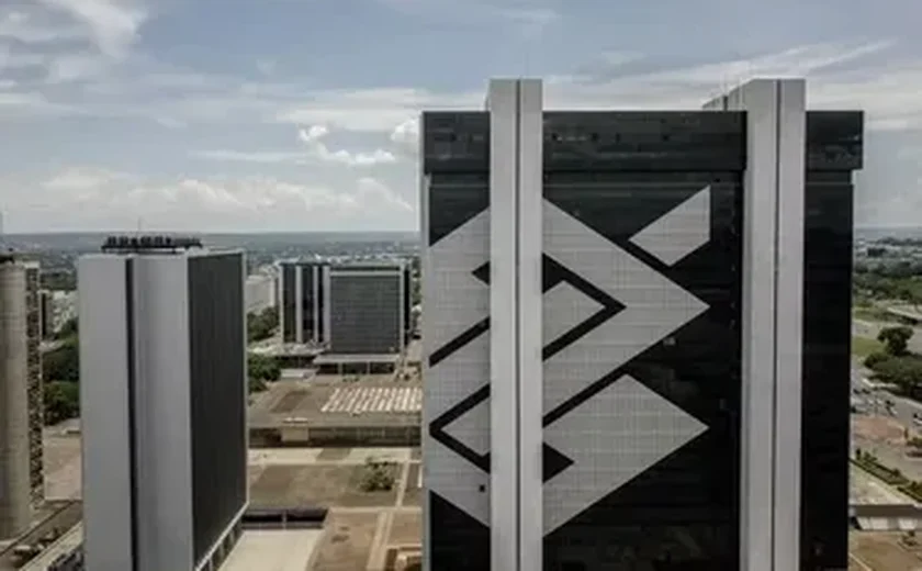 Duplicação da Rodovia AL-220 avança no Sertão alagoano