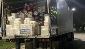Caminhão com mais de 60 kg de drogas é apreendido em Sergipe; duas pessoas foram presas