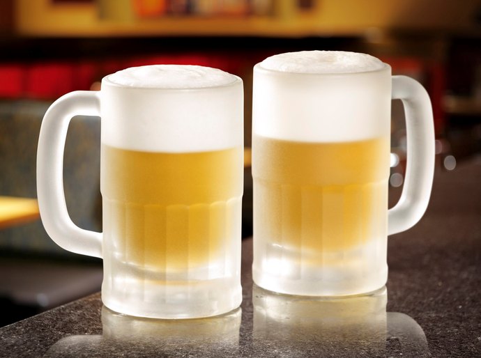 Ela voltou! Outback presenteia clientes com suas famosas canecas de chopp