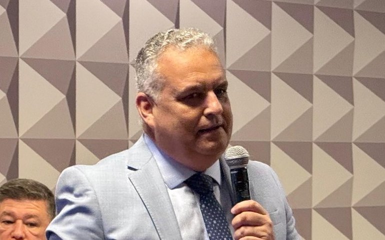 “Quem recebeu R$ 80 milhões de mafioso é quem deve explicações ao Brasil”, dispara Alfredo Gaspar