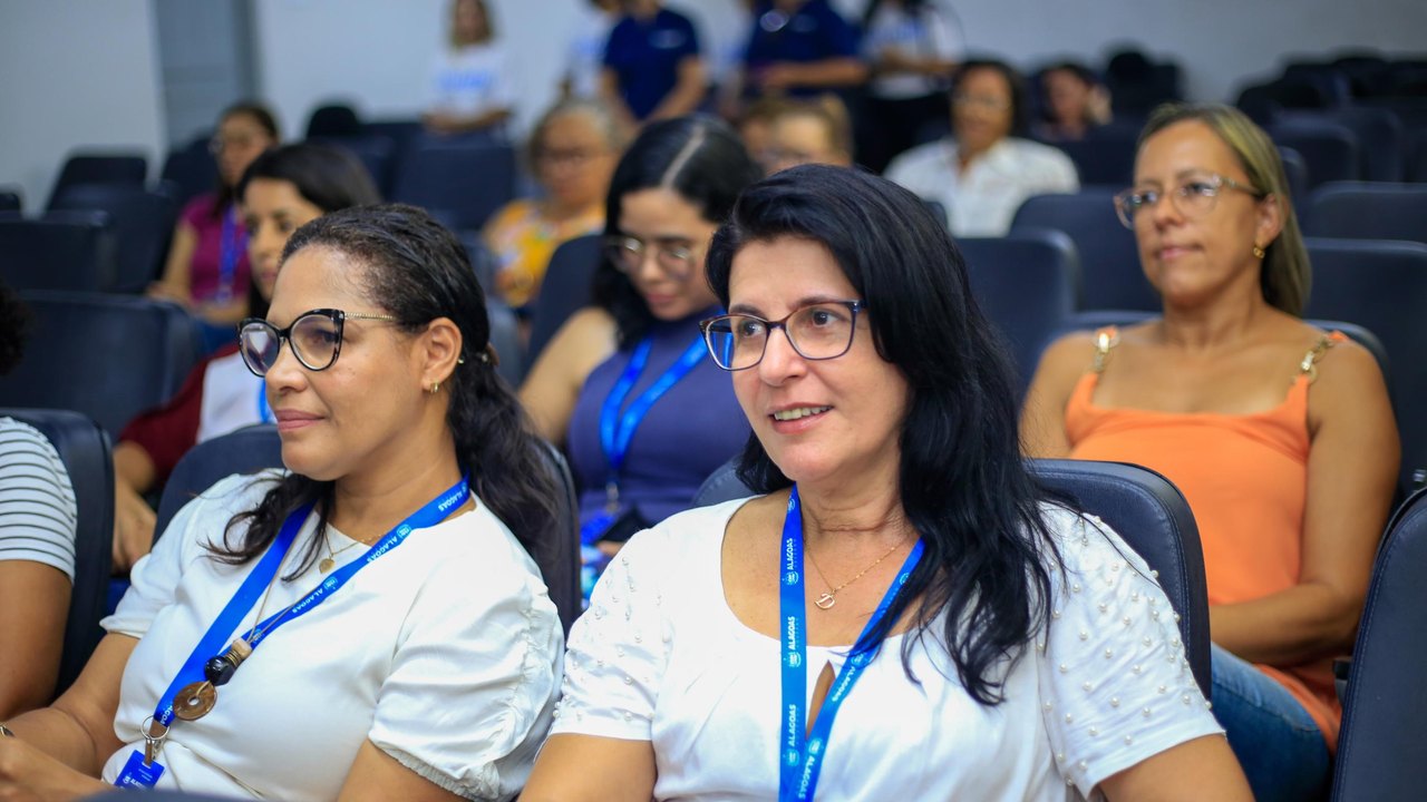 Seplag promove encontro sobre saúde mental para servidores da Polícia Civil