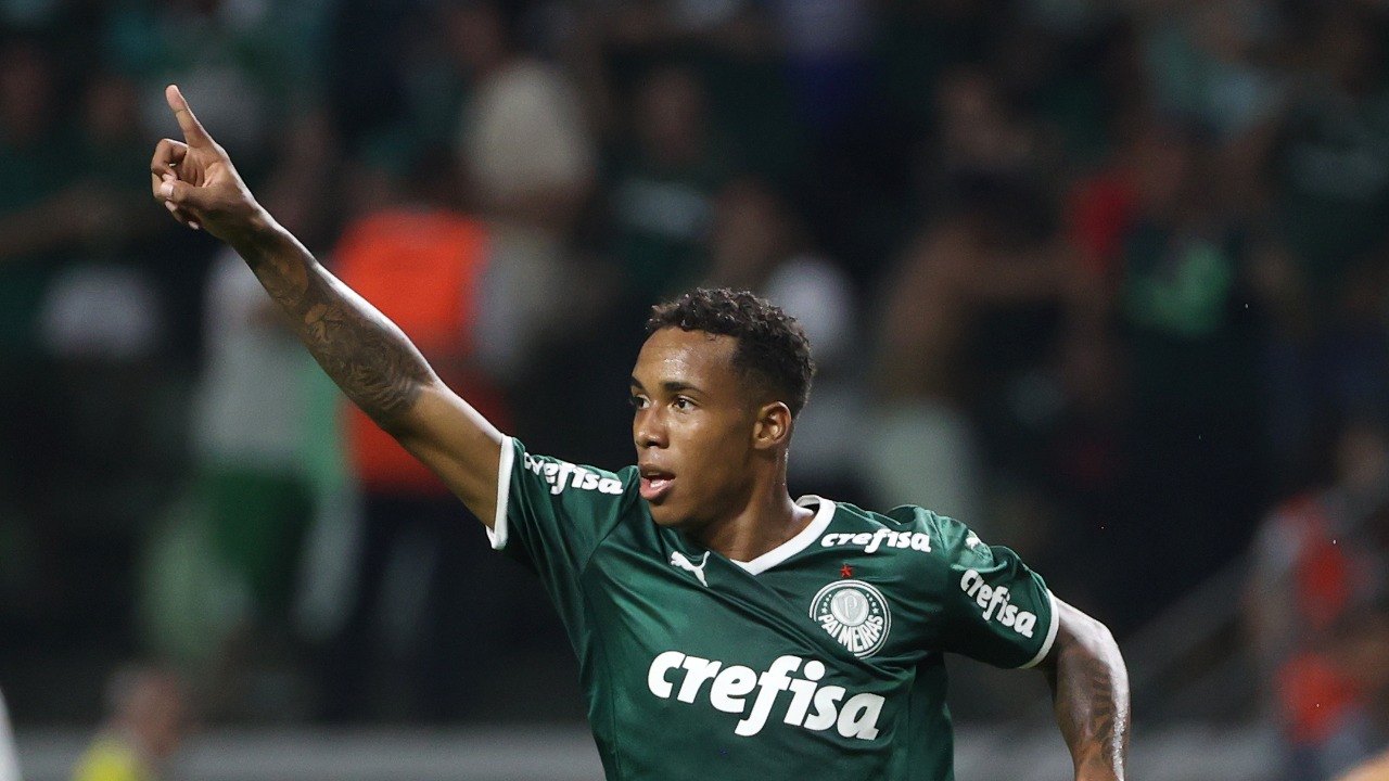 Estevão marca e Palmeiras avança na Copinha com campanha perfeita; Cruzeiro goleia por 9 a 0