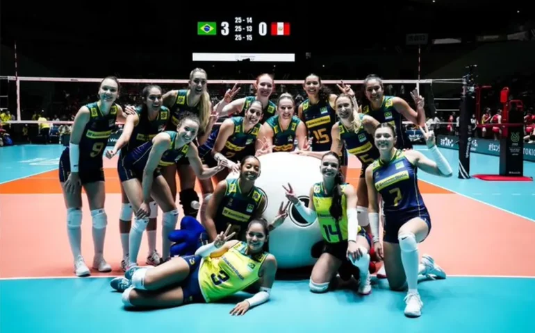Seleção feminina de vôlei atropela o Peru e conquista a 2ª vitória