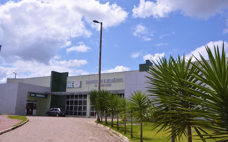 Hospital de Emergência do Agreste atende 4.800 vítimas de acidentes de trânsito nos quatro primeiros meses deste ano