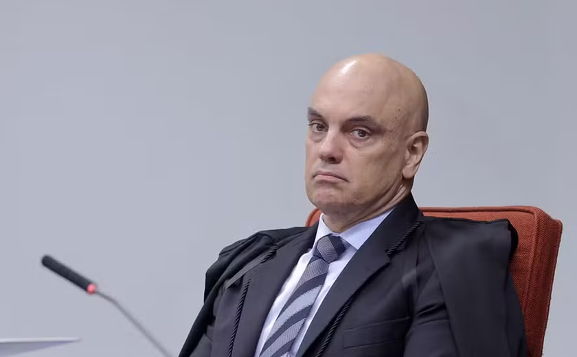 Oposição protocola pedido de impeachment contra Alexandre de Moraes no Congresso