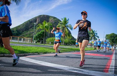 Programa de treino exclusivo para mulheres leva saúde, autoestima e acolhimento a corredoras no Brasil inteiro