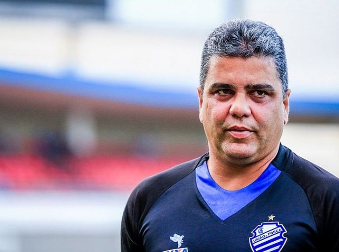 Técnico do CSA recebe título de Cidadão Honorário nesta segunda-feira