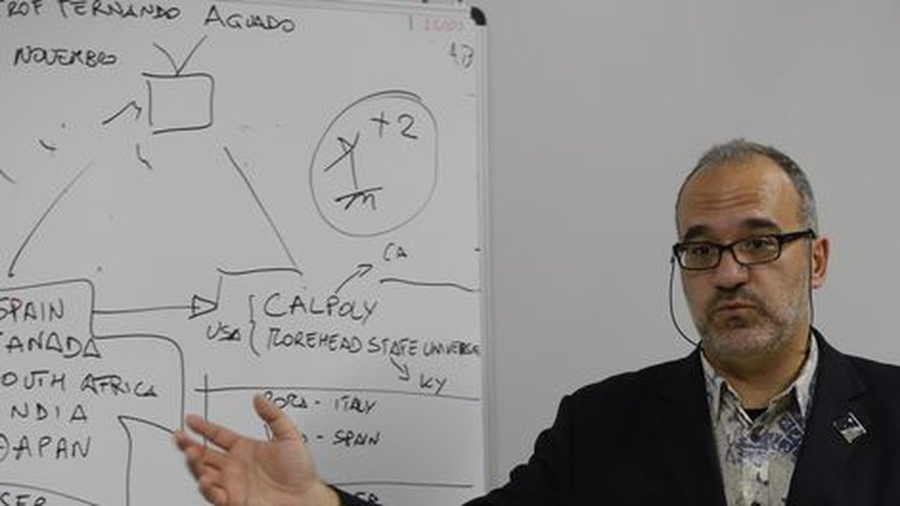 Inventor do nanosatélite chega ao Brasil para avaliar projetos